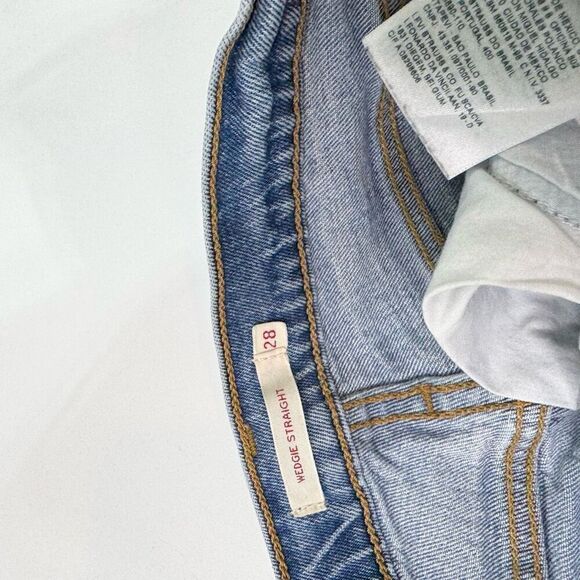 Levi's Jeans Womens 28 Wedgie Straight Medium Wash High Rise - Picture 6 of 10